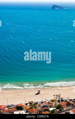 La sezione Vista aerea della spiaggia di Poniente e Isola di Benidorm, Provincia di Alicante, Costa Blanca, Terra Valencia, Spagna Foto Stock