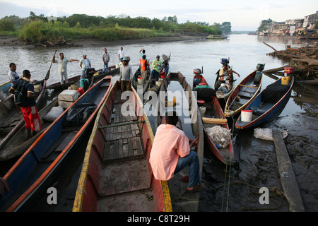 I pescatori su San Adres isola, Colombia Foto Stock