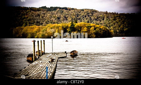 Piccola barca Peir, Lago di Windermere, Bowness-on-Windermer, laghi, Lakeland, nel distretto del lago, Regno Unito Foto Stock