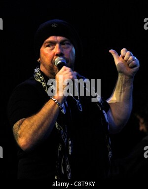 Jason Bonham sulla posizione per Jason Bonham Led Zeppelin concerto di esperienza, Best Buy Theatre di New York, NY, 1 novembre 2011. Foto: F. Burton Patrick/Everett Collection Foto Stock