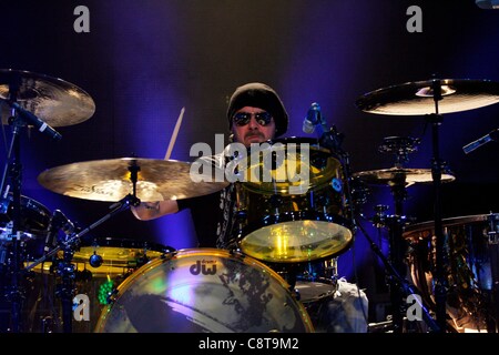 Jason Bonham sulla posizione per Jason Bonham Led Zeppelin concerto di esperienza, Best Buy Theatre di New York, NY, 1 novembre 2011. Foto: F. Burton Patrick/Everett Collection Foto Stock