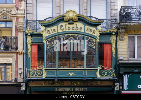 Uno stile art deco finestra di Lille in Francia Foto Stock