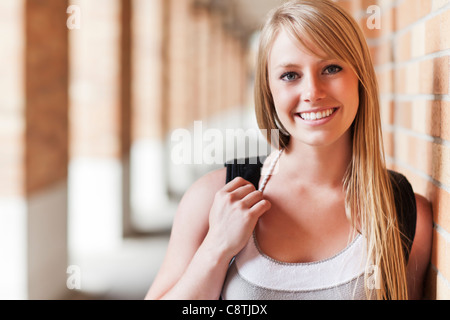 Stati Uniti d'America, Washington, Seattle, ritratto femminile di studente di college Foto Stock