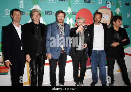 Matt Pietra, John Taylor, Simon Le Bon, Nick Rhodes, Trey Parker, Roger Taylor presso gli arrivi per South Park quindicesimo anniversario Foto Stock