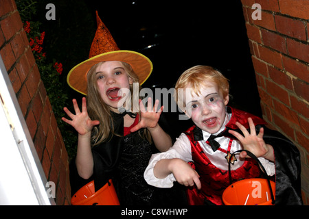 Halloween Trick or Treaters Foto Stock