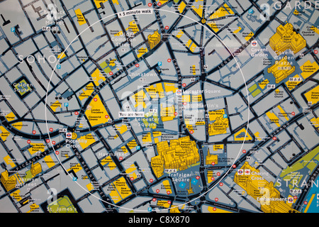 Inghilterra, Londra, Leicester Square, Informazioni turistiche Mappa Foto Stock