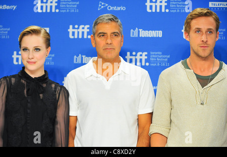 Evan Rachel Wood George Clooney Ryan Gosling atpress conferenceIDES marzo conferenza stampa Toronto International Film Festival Foto Stock