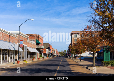 Cherry Street nel centro di Helena, Arkansas, Stati Uniti d'America - uno dei centri del Delta Blues musica sul fiume Mississippi Foto Stock