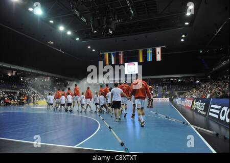 03 11 2011 Pallamano Supercup Berlino, Germania, Germania contro la Danimarca. Presentazione della squadra della Danimarca national squadra di pallamano con la Germania Foto Stock