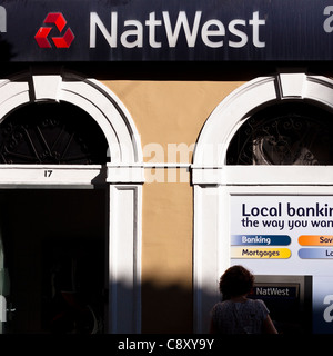 Dettaglio della NatWest bank e bancomat a Gibilterra. Foto Stock