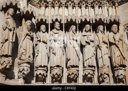 Francia, Somme, Amiens, Cattedrale di Amiens, dettaglio del re galleria sculture Foto Stock