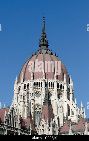 Cupola del parlamento ungherese edificio in Budapest Foto Stock