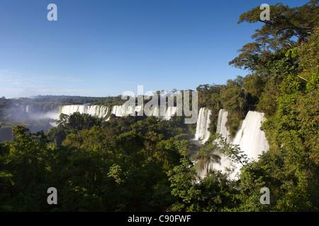 Cascate di Iguassù, Parco Nazionale di Iguazu, Iguazu, Misiones, Argentina Foto Stock