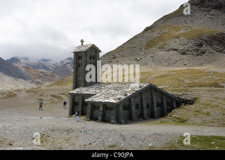 Francia, Savoie, Col de l'Iseran, cappella del vertice Foto Stock
