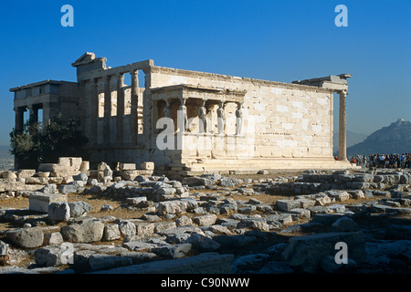 L'Acropoli di Atene il sacro Rock è un flat-sormontato rock che sorge a 150 metri sopra il livello del mare nella città di Atene. Il Foto Stock