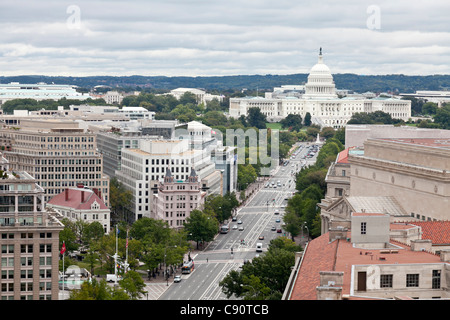 Capitol, Pennsylvania Avenue, vista dal vecchio ufficio postale, Washington, Distretto di Columbia, Stati Uniti d'America, STATI UNITI D'AMERICA Foto Stock