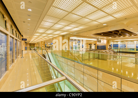 Al Ras Stazione Metro interno, Dubai, Emirati Arabi Uniti, Emirati arabi uniti, Medio Oriente Foto Stock