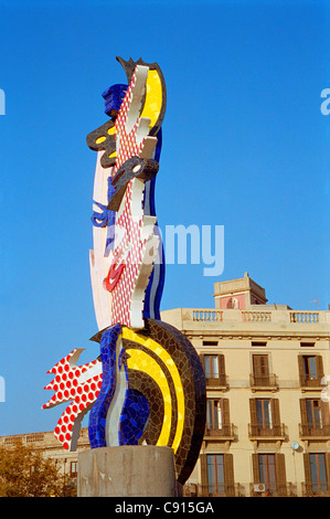 In Plaça Antoni Lopez a Barcellona vi è una scultura moderna di Roy Lichtenstein chiamato la testa o la testa di Barcellona un Foto Stock