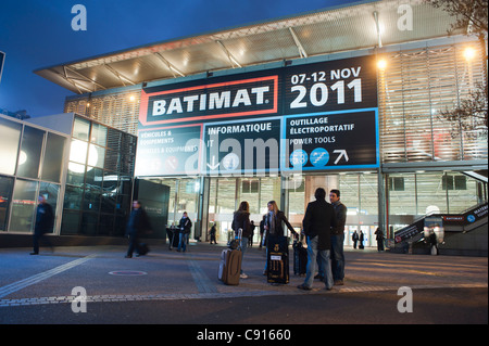 Parigi, Francia, batimat materiali da costruzione trade show,porte de ver-sailles Convention & Exhibition Centre è il luogo delle principali fiere e convegni a Parigi. Foto Stock