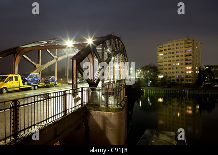 Ponte Schulenburg a notte, Berlin-Spandau, Berlino, Germania, Europa Foto Stock