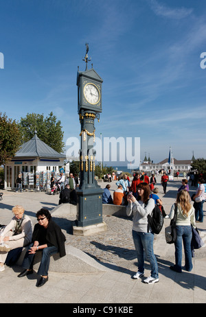 Art Nouveau orologio, Pier, Ahlbeck, Usedom, Meclemburgo-Pomerania, Germania Foto Stock