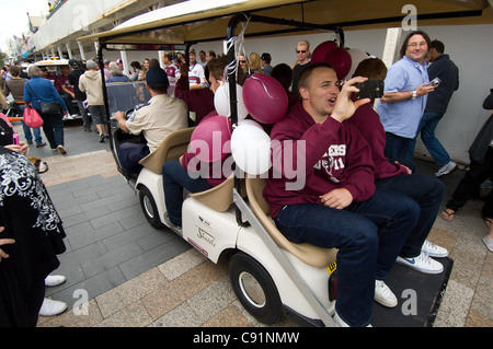 Il Manly aquile di mare, vincitori del NRL Rugby League 2011, sulla loro Victory Parade lungo il corso in Manly, Australia. Foto Stock