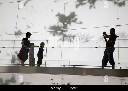 Il BMW Welt World Museum è un attrazione turistica nella città di Monaco di Baviera e di un centro conferenze e vetrina per azienda Progettazione e Foto Stock