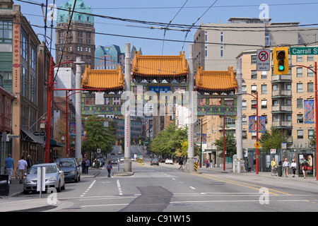 Vancouver è una città costiera che porta a mare in British Columbia. È la più grande città del nord-ovest del Pacifico. Foto Stock