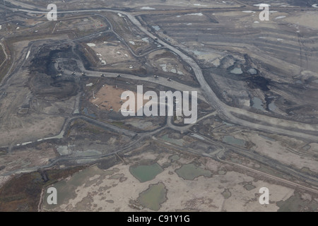 Fort McMurray è nel cuore di tutto il mondo più grande singolo deposito di olio - l'Athabasca Oil Sands e l'olio viene estratto da Foto Stock