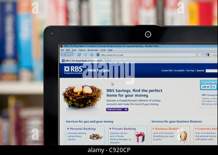 Il sito Web di RBS sparato contro una libreria sullo sfondo (solo uso editoriale: -print, TV, e-book e Redazione sito web). Foto Stock