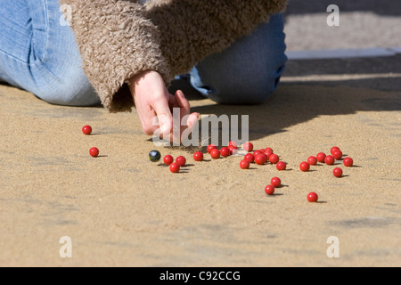 Il mondo annuale marmi campionati, svoltasi il Venerdì Santo presso il pub Greyhound a Tinsley Green, Crawley, West Sussex, in Inghilterra Foto Stock