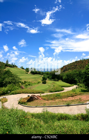 Thge Lemuria Resort dispone di un campo da golf a 18 buche e resort sulla costa vicino a Anse Georgette in Praslin. Foto Stock