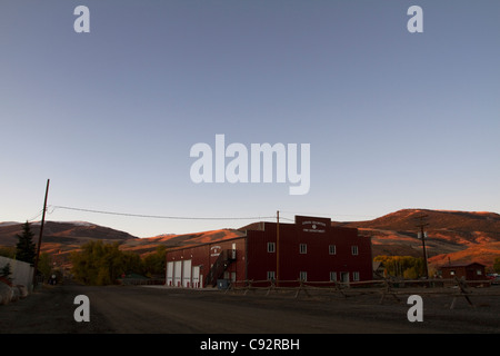 Vigili del fuoco all'alba a Dubois Wyoming USA Foto Stock