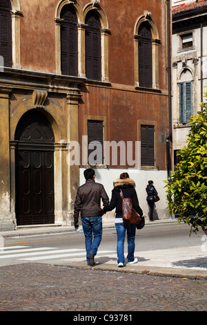 L'Italia, Veneto, Verona, Europa occidentale; un paio di passeggiate nella città vecchia Foto Stock