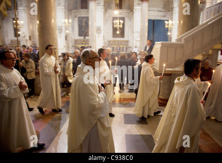 Sicilia, Italia, Europa occidentale; Sabato di Pasqua cerimonia presso la Cattedrale di Trapani Foto Stock