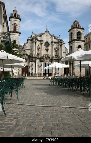 Cattedrale di Avana in Plaza de la Catedral a l'Avana, Cuba. Foto Stock