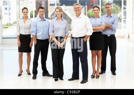 Gruppo misto di gente di affari Foto Stock