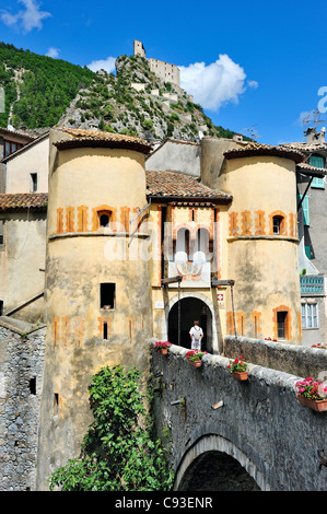 Entrevaux, Alpes de Haute Provence, Francia. Foto Stock