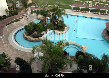Piscina, Capo Bay Hotel di Cipro Foto Stock