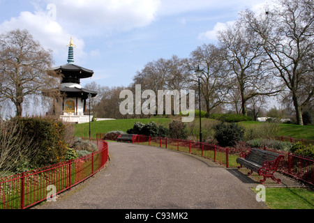 Pagoda della Pace Battersea Park London Primavera 2010 Foto Stock