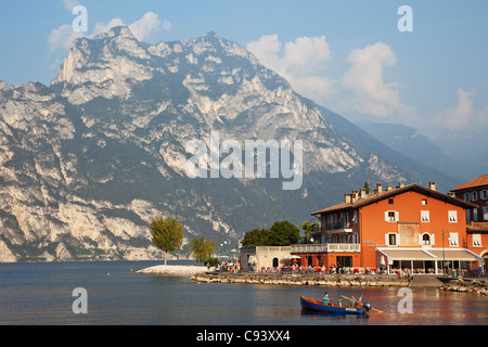 L'Italia, Trento, Lago di Garda, Torbole Foto Stock