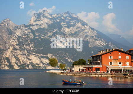 L'Italia, Trento, Lago di Garda, Torbole Foto Stock