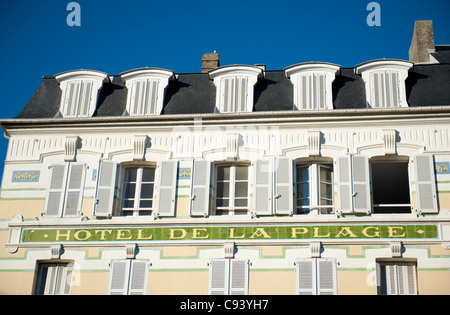 Hôtel de la plage, vecchio hotel nella località balneare di Trouville-sur-Mer sulla Côte Fleurie del Calvados In Normandia, Francia Foto Stock