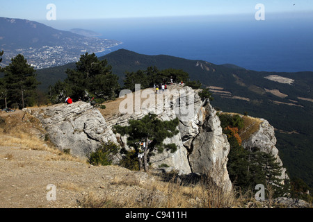 ROCK PUNTO DI VISTA DI ALUPKA AI-PETRI CRIMEA UCRAINA 27 Settembre 2011 Foto Stock