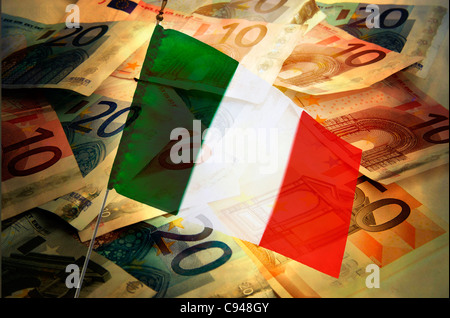 Bandiera italiana e le banconote in euro Foto Stock