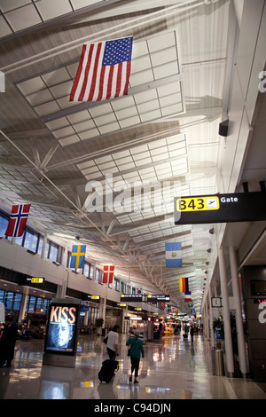 In scena a partenze, Washington Dulles (IAD) aeroporto, Washington DC, Stati Uniti d'America Foto Stock