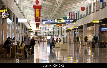 In scena a partenze, Washington Dulles (IAD) aeroporto, Washington DC, Stati Uniti d'America Foto Stock