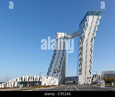 Il Bella Sky Comwell Hotel al Bella Center. Spettacolari grattacieli moderni a Ørestaden, il quartiere più nuovo di Copenaghen Foto Stock