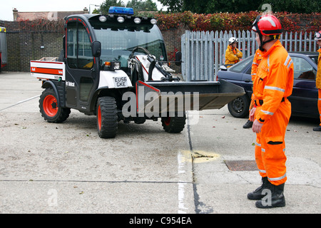 Ricerca e salvataggio in aree urbane Bobcat 5600 Foto Stock