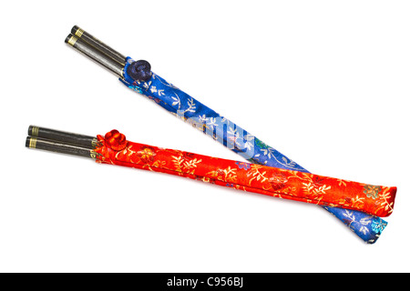 Due serie di bacchette isolati su sfondo bianco Foto Stock